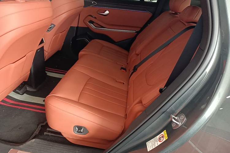 Used BYD Tang L 2025 DM 175KM Drone Player Edition Left Rear Seat