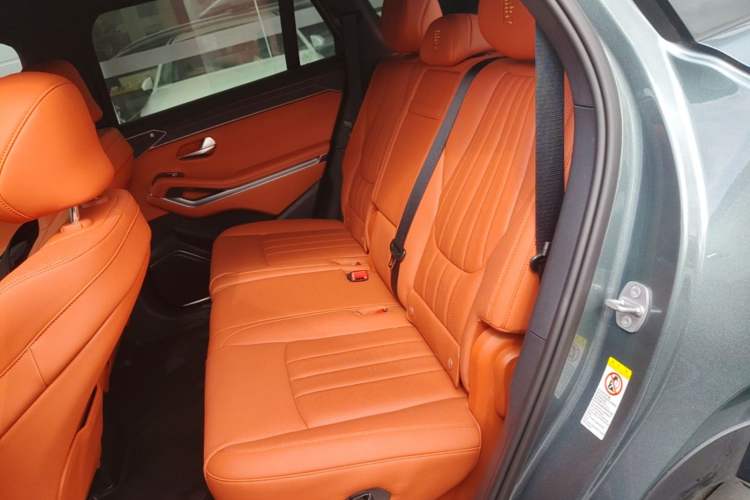 Used BYD Tang L 2025 DM 175KM Drone Player Edition Left Rear Seat