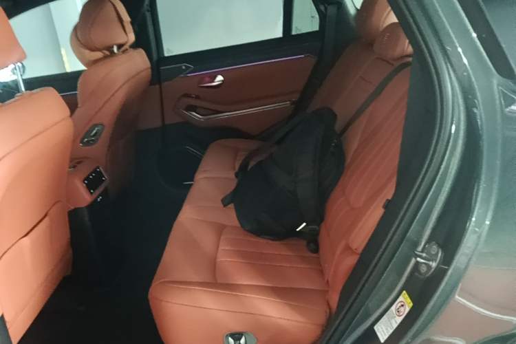 Used BYD Tang L 2025 DM 175KM Drone Player Edition Left Rear Seat