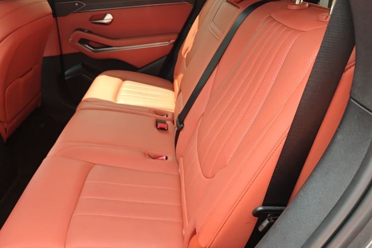 Used BYD Tang L 2025 DM 175KM Drone Player Edition Left Rear Seat