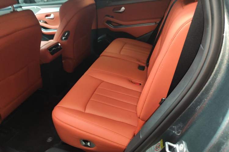 Used BYD Tang L 2025 DM 215KM LiDAR Flagship Model Left Rear Seat