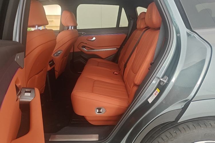 Used BYD Tang L 2025 DM 175KM Drone Player Edition Left Rear Seat