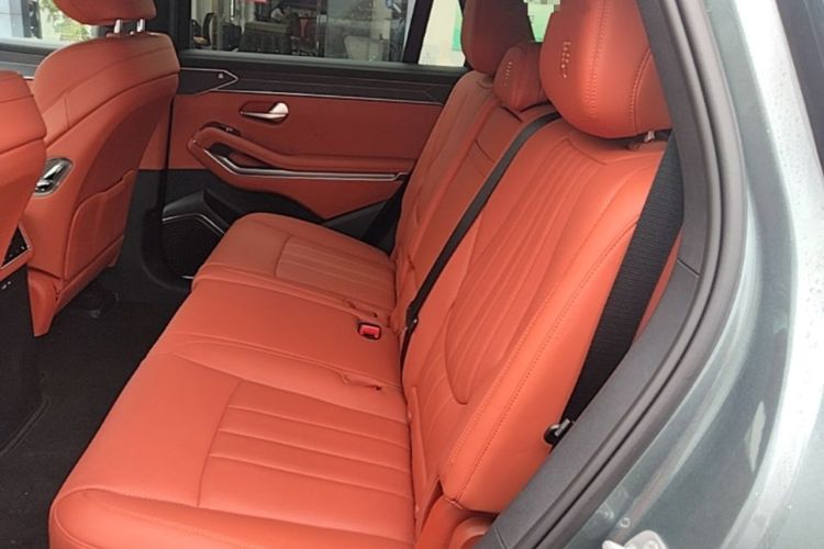 Used BYD Tang L 2025 DM 175KM Drone Player Edition Left Rear Seat
