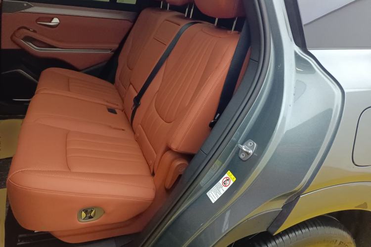 Used BYD Tang L 2025 DM 200KM Four-Wheel Drive LiDAR Flagship Model Left Rear Seat