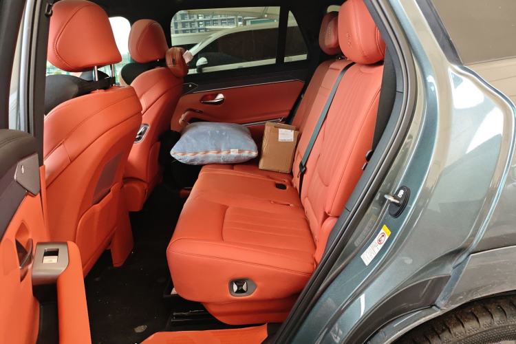 Used BYD Tang L 2025 DM 175KM Drone Player Edition Left Rear Seat