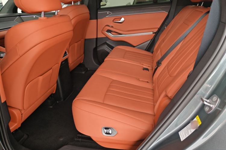Used BYD Tang L 2025 DM 175KM Drone Player Edition Left Rear Seat