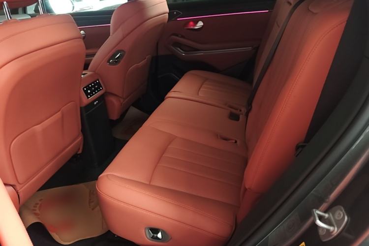 Used BYD Tang L 2025 DM 175KM Drone Player Edition Left Rear Seat