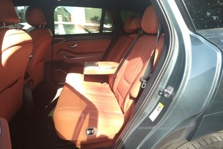 Used BYD Tang L 2025 DM 175KM Drone Player Edition Left Rear Seat