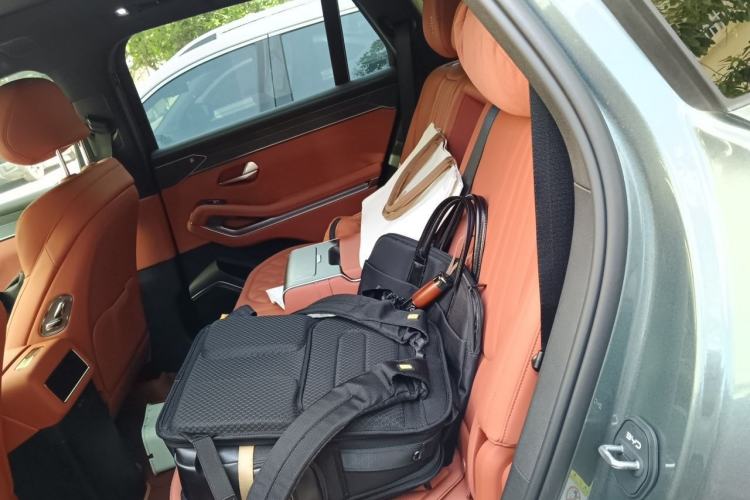 Used BYD Tang L 2025 DM 175KM Drone Player Edition Left Rear Seat