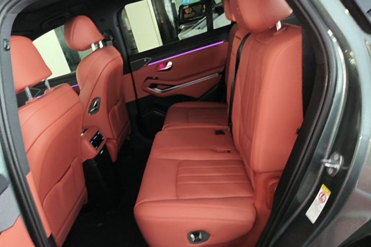 Used BYD Tang L 2025 DM 175KM Drone Player Edition Left Rear Seat