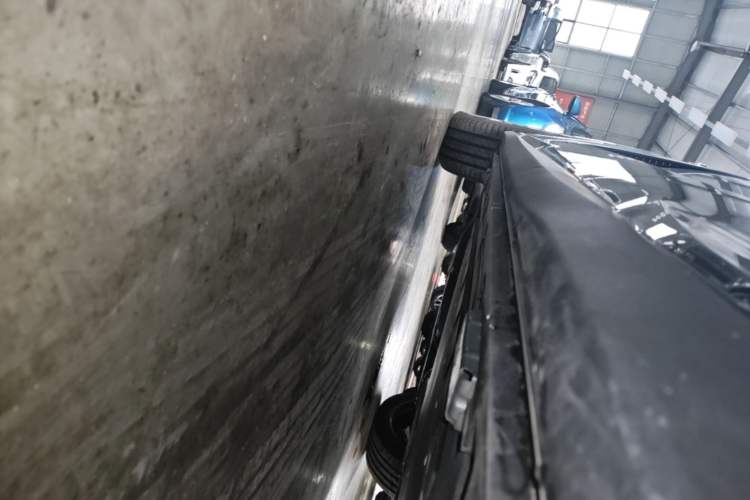 Used BYD Tang L 2025 DM 175KM Drone Player Edition Left Side Sill
