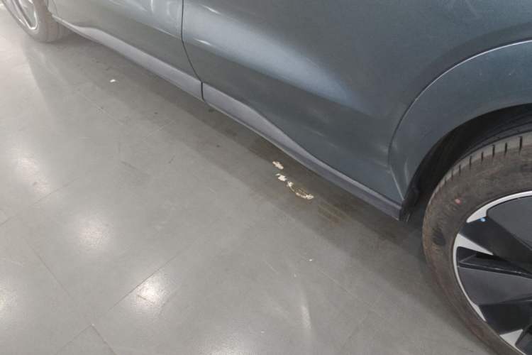 Used BYD Tang L 2025 DM 175KM Drone Player Edition Left Side Sill