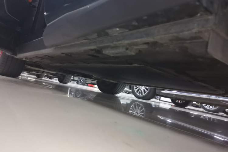 Used BYD Tang L 2025 DM 175KM Drone Player Edition Left Side Sill