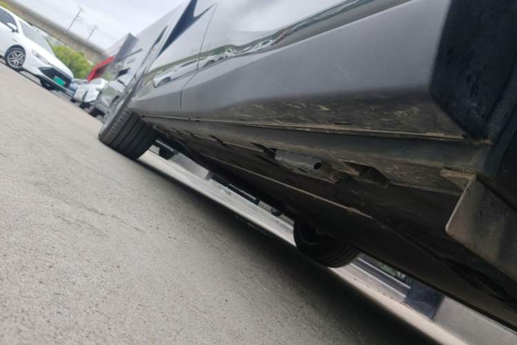 Used BYD Tang L 2025 DM 175KM Drone Player Edition Left Side Sill