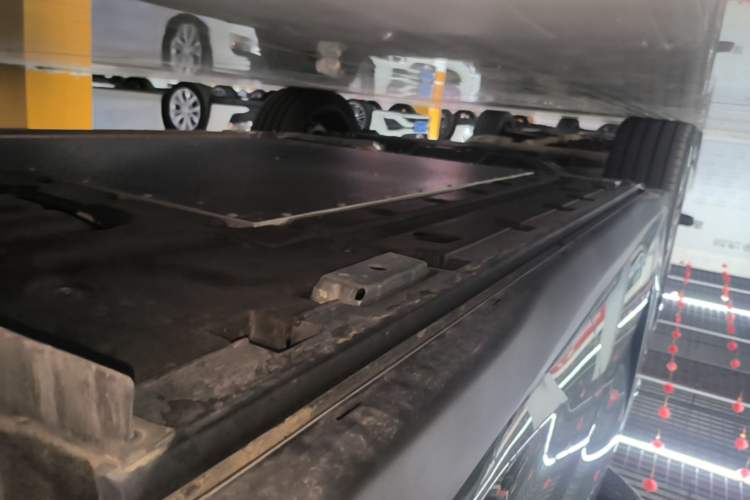 Used BYD Tang L 2025 DM 175KM Drone Player Edition Left Side Sill