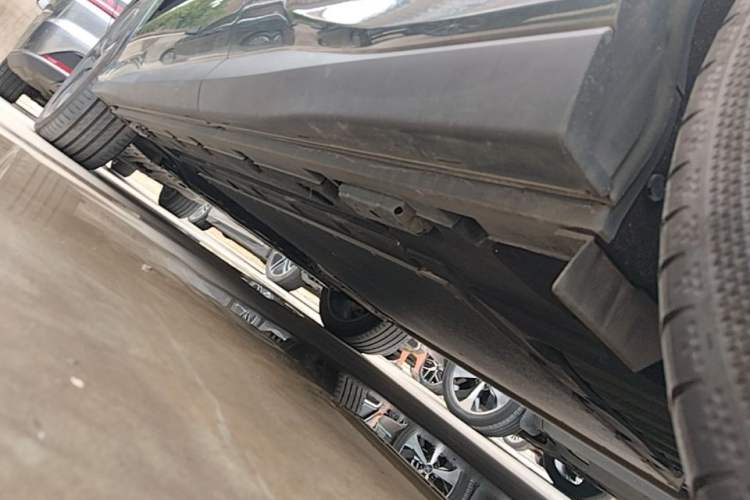 Used BYD Tang L 2025 DM 175KM Drone Player Edition Left Side Sill