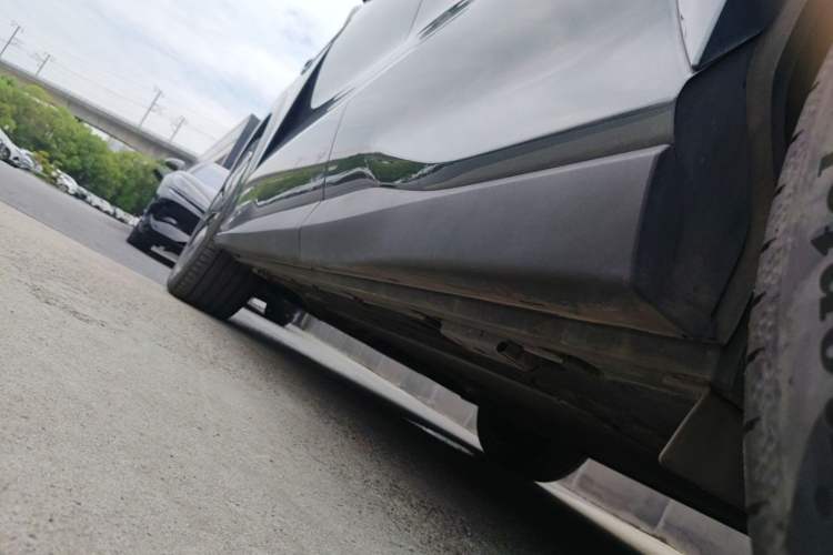 Used BYD Tang L 2025 DM 175KM Drone Player Edition Left Side Sill