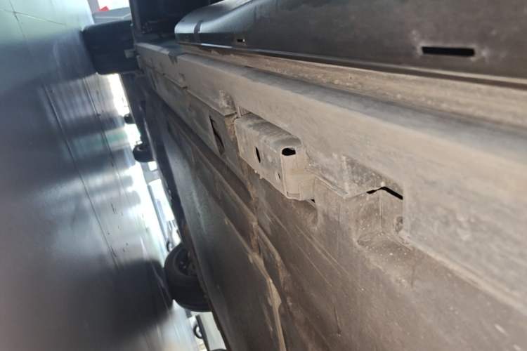 Used BYD Tang L 2025 DM 175KM Drone Player Edition Left Side Sill