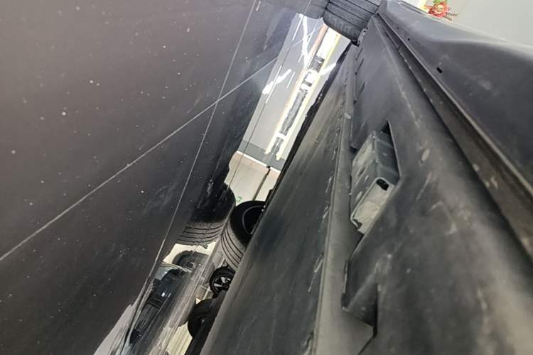 Used BYD Tang L 2025 EV 600KM All-Wheel-Drive LiDAR Flagship Model Left Side Sill