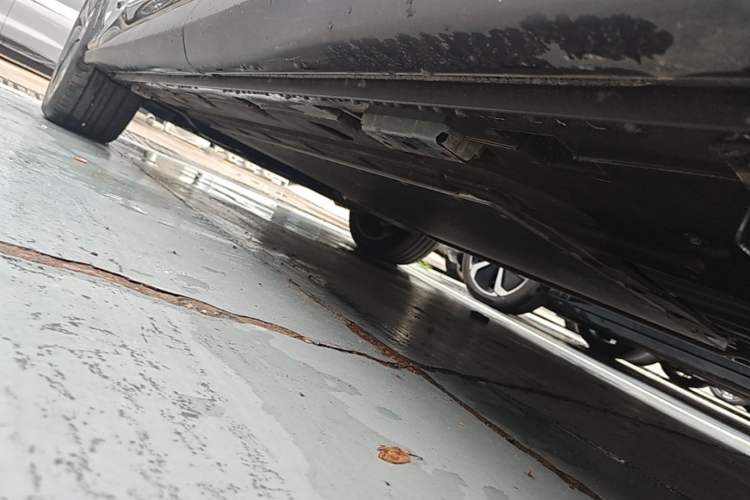 Used BYD Tang L 2025 DM 175KM Drone Player Edition Left Side Sill