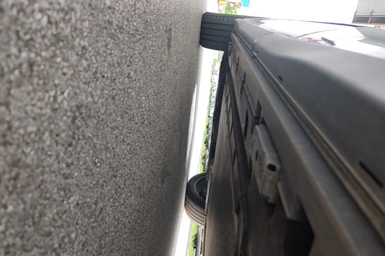 Used BYD Tang L 2025 DM 175KM Drone Player Edition Left Side Sill