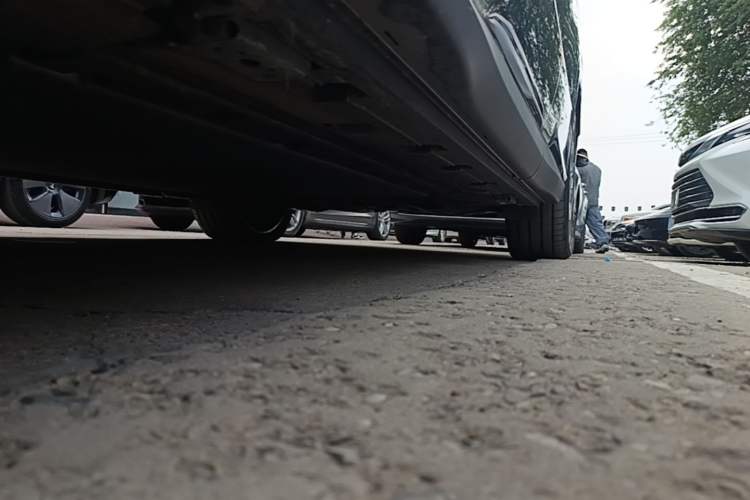 Used BYD Tang L 2025 DM 175KM Drone Player Edition Left Side Sill
