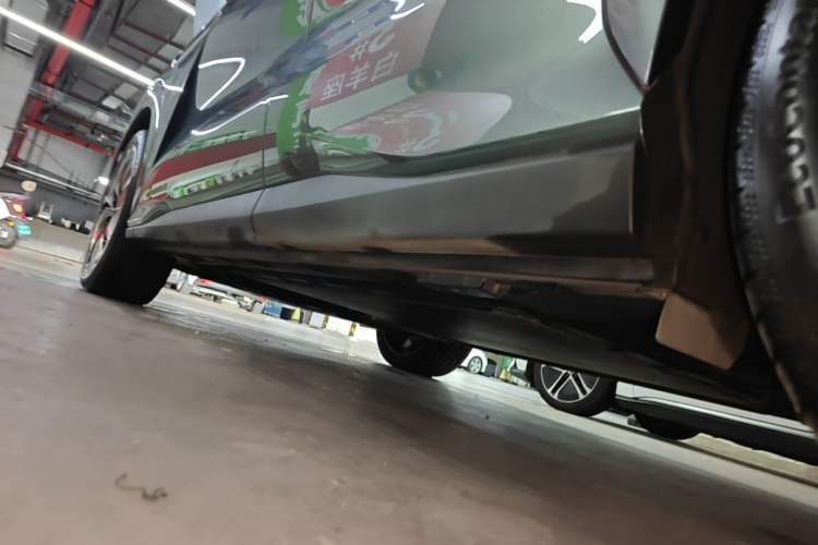 Used BYD Tang L 2025 DM 175KM Drone Player Edition Left Side Sill