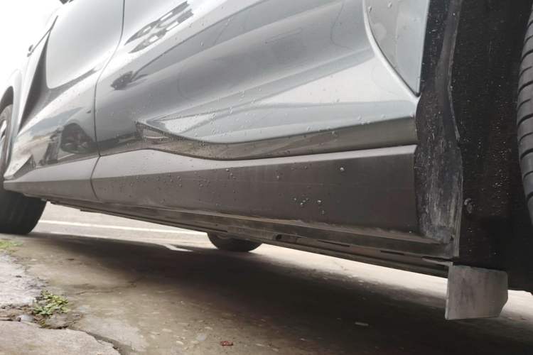 Used BYD Tang L 2025 EV 670KM LiDAR Flagship Version Left Side Sill