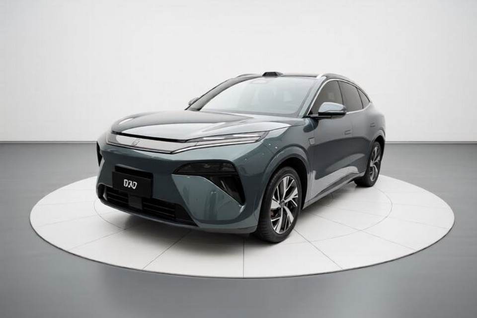 BYD Tang L 2025