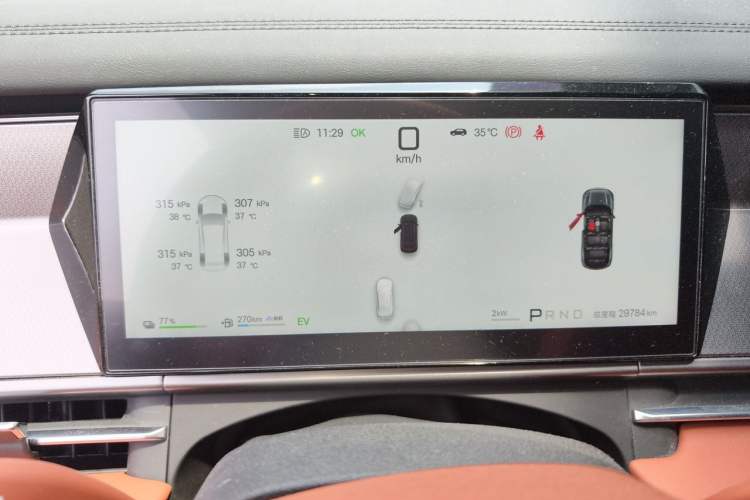 Used BYD Tang L 2025 DM 200KM Four-Wheel Drive LiDAR Flagship Model Odometer Close Up