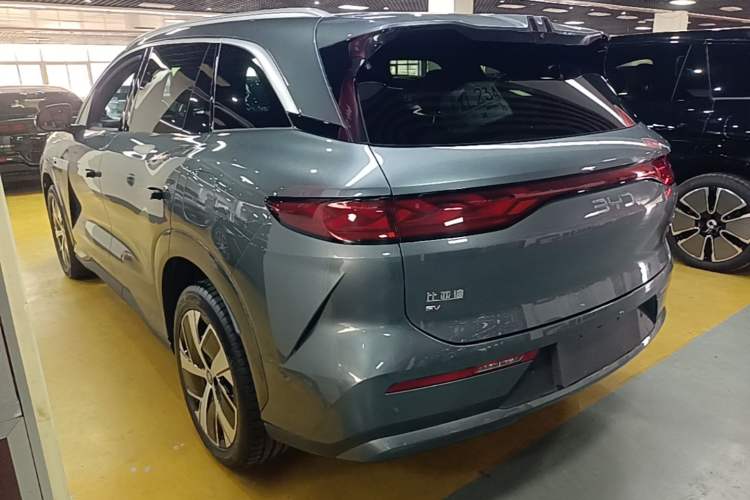 Used BYD Tang L 2025 EV with 670 km Range LiDAR and Premium Features Rear Left 45 Deg