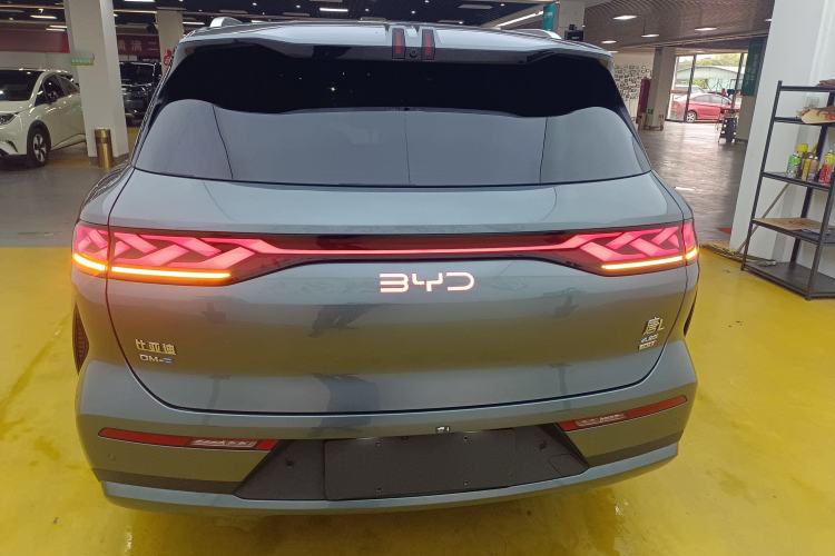 Used BYD Tang L 2025 DM 200KM Four-Wheel Drive LiDAR Flagship Model Rear