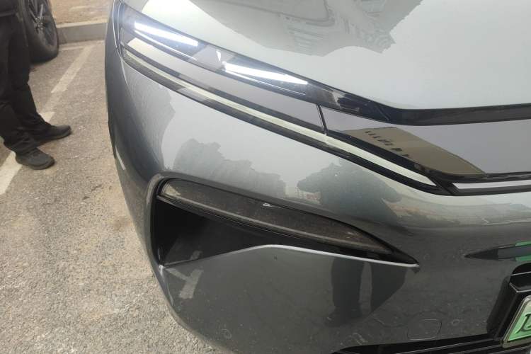 Used BYD Tang L 2025 DM 200KM Four-Wheel Drive LiDAR Flagship Model Right Front Headlight