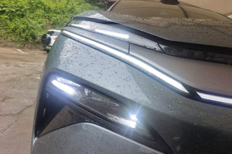 Used BYD Tang L 2025 EV 670KM LiDAR Flagship Version Right Front Headlight