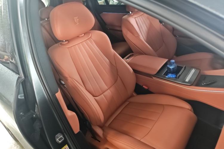 Used BYD Tang L 2025 DM 175KM Drone Player Edition Right Front Seat