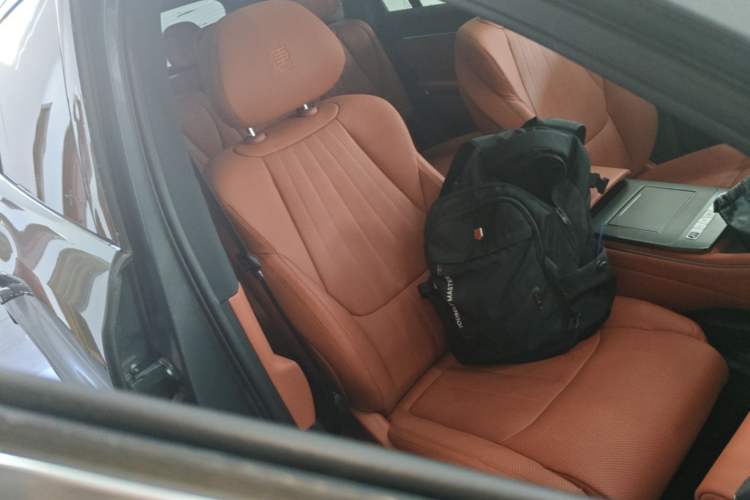 Used BYD Tang L 2025 DM 175KM Drone Player Edition Right Front Seat