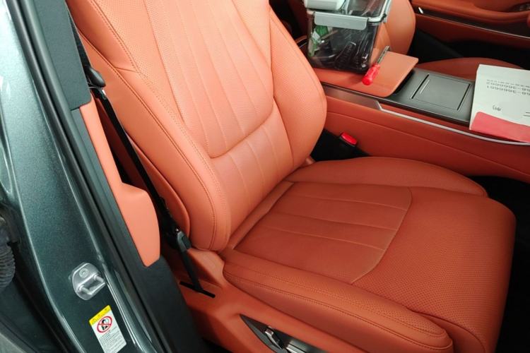 Used BYD Tang L 2025 DM 175KM Drone Player Edition Right Front Seat