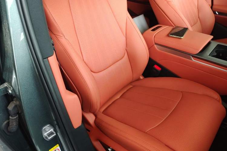 Used BYD Tang L 2025 DM 175KM Drone Player Edition Right Front Seat