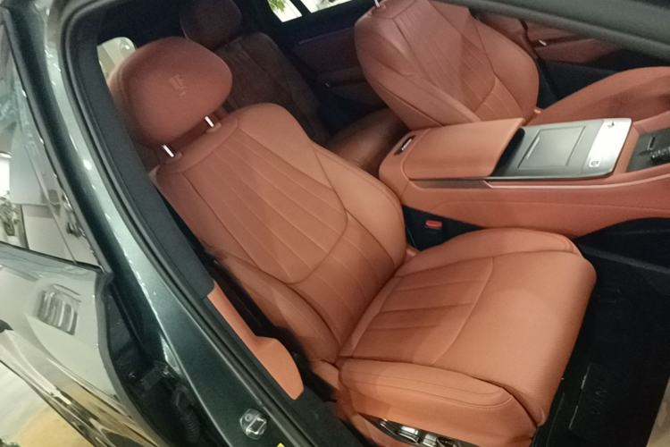 Used BYD Tang L 2025 DM 175KM Drone Player Edition Right Front Seat