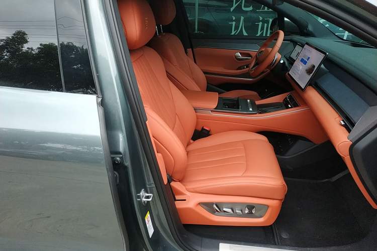 Used BYD Tang L 2025 EV 600KM All-Wheel-Drive LiDAR Flagship Model Right Front Seat