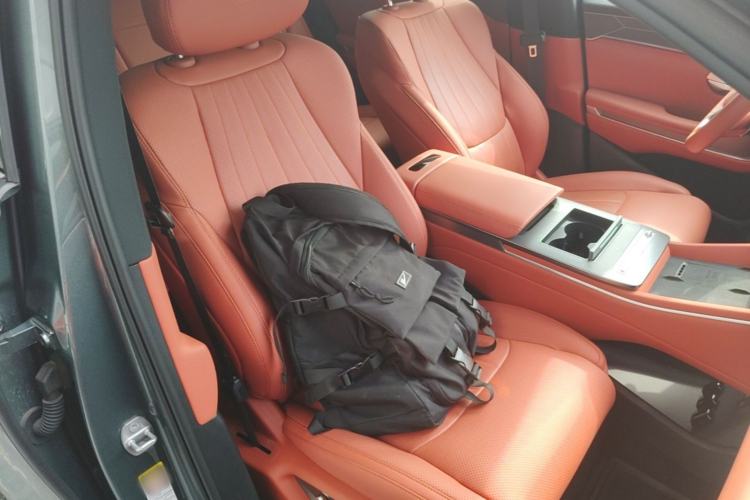 Used BYD Tang L 2025 DM 175KM Drone Player Edition Right Front Seat