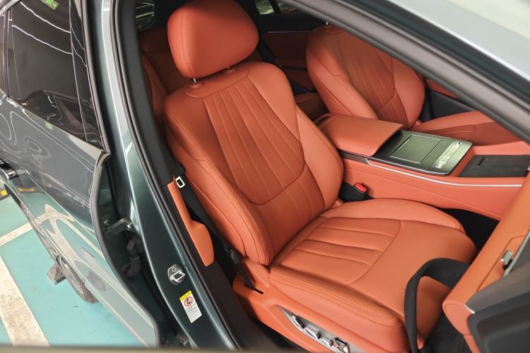 Used BYD Tang L 2025 DM 175KM Drone Player Edition Right Front Seat