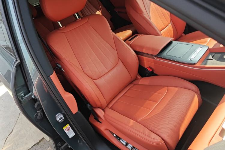 Used BYD Tang L 2025 DM 175KM Drone Player Edition Right Front Seat