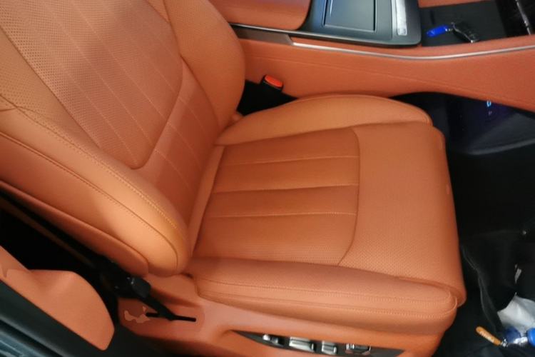 Used BYD Tang L 2025 DM 175KM Drone Player Edition Right Front Seat