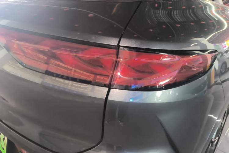 Used BYD Tang L 2025 DM 175KM Drone Player Edition Right Rear Taillight