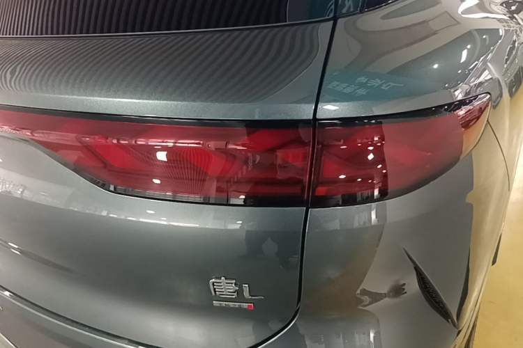 Used BYD Tang L 2025 DM 175KM Drone Player Edition Right Rear Taillight