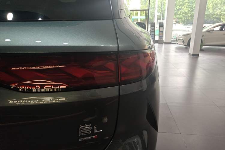 Used BYD Tang L 2025 DM 175KM Drone Player Edition Right Rear Taillight