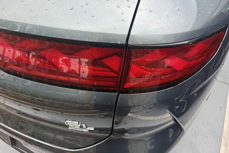 Used BYD Tang L 2025 DM 175KM Drone Player Edition Right Rear Taillight