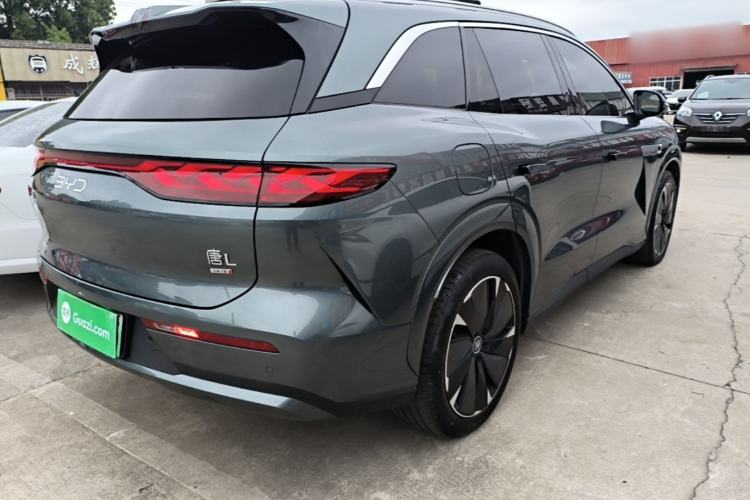 Used BYD Tang L 2025 DM 175KM Drone Player Edition Right Rear Taillight