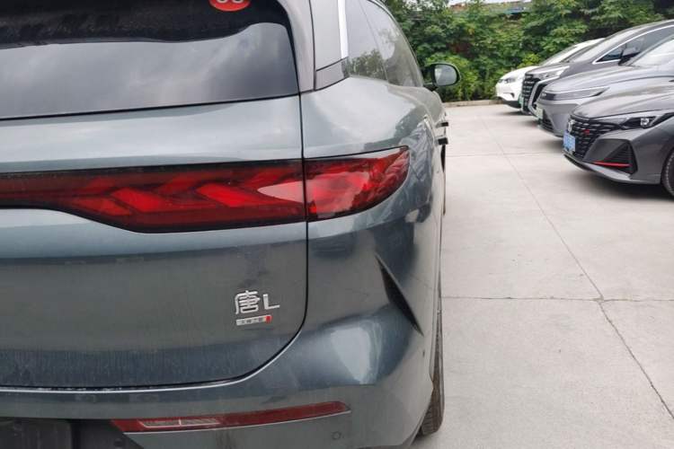 Used BYD Tang L 2025 DM 175KM Drone Player Edition Right Rear Taillight